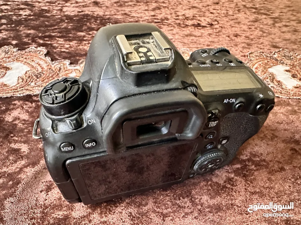 كاميرا 6D MARK II