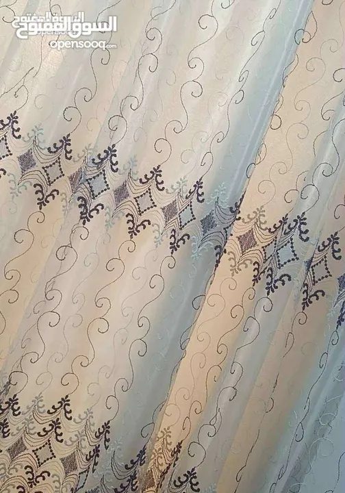 طقم كنب 7 مقاعد مع طاولات مع برداية وكالة