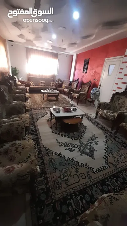 طقم كنب مستعمل بحالة الجيد للبيع