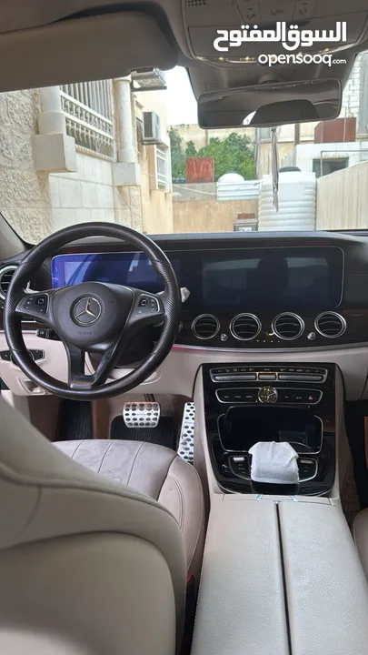 مرسيدس E200 AMG 2017 وارد اللماني اصلي شاشة كبيرة (AMG body kit)كرت ابيض مالك اول ممشى قليل 46 الف ك