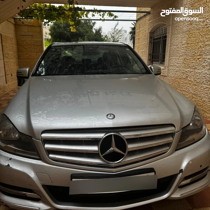 سيارة مرسيدس للبيع