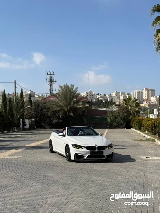 BMW M4 COMPETITION
