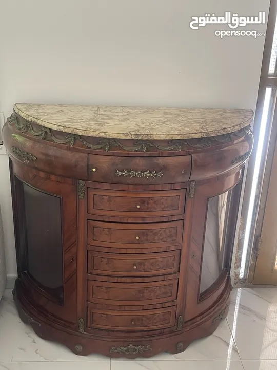 كونسول فخم مع وحدات تخزين (خشب زان ورخام مطعم نحاس)