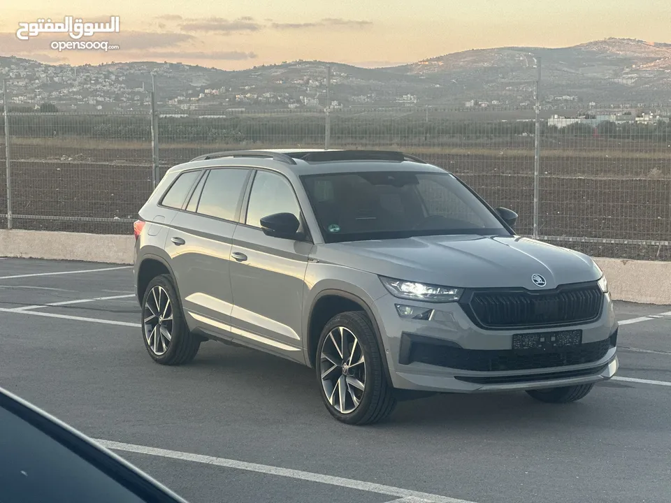 سكودا كودياك Sport Line  فل الفل فتحة سقف بانوراما 200 حصان  4x4- /2022  دفع رباعي 6+1