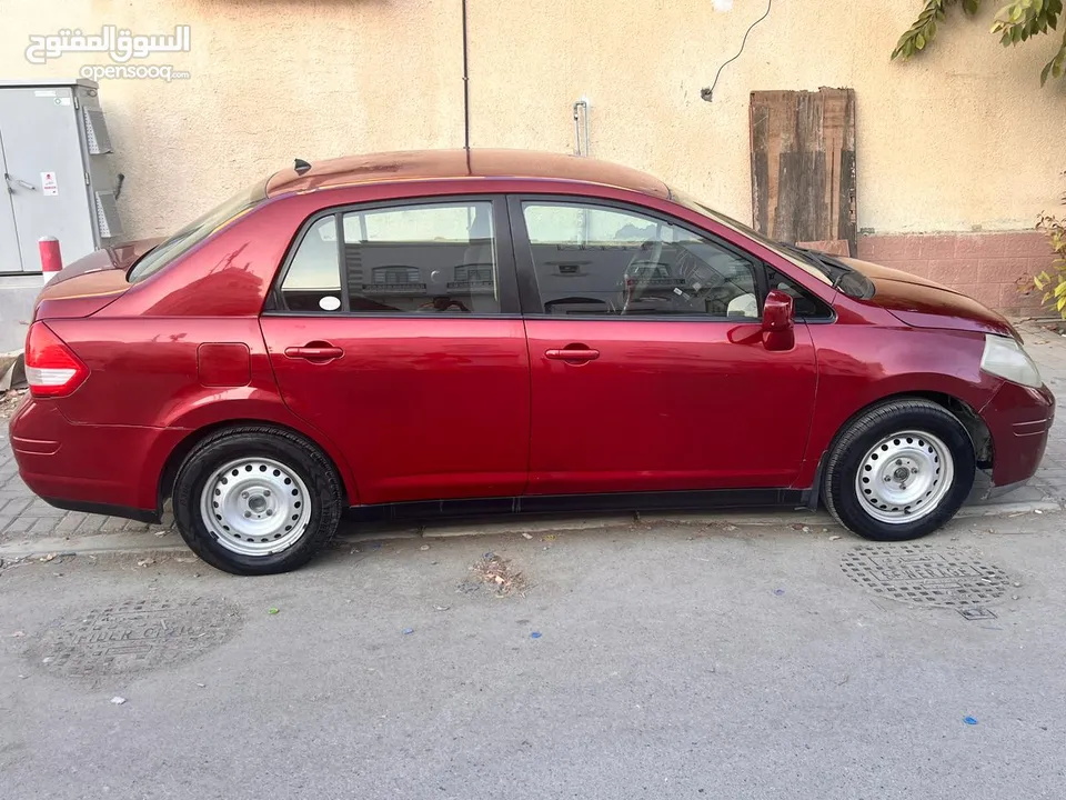 Nissan versa 2009