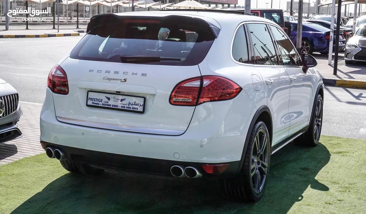 Porsche Cayenne S - GCC 2014