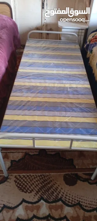 تخت سرير نوم