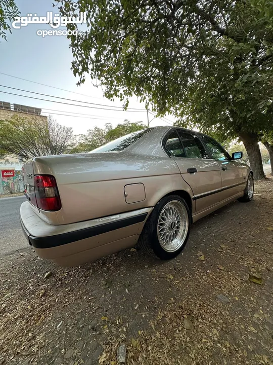 BMW e34 520 للبيع