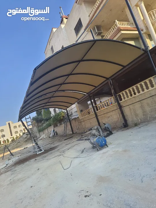 مظلات سيارات قوسية للكراجات المنزلية والمواقف العامة