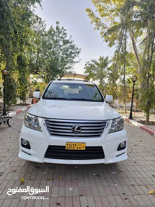 لكزس LX 570 وكاله بهوان 2011 الفول اوبشن بدون حوادث