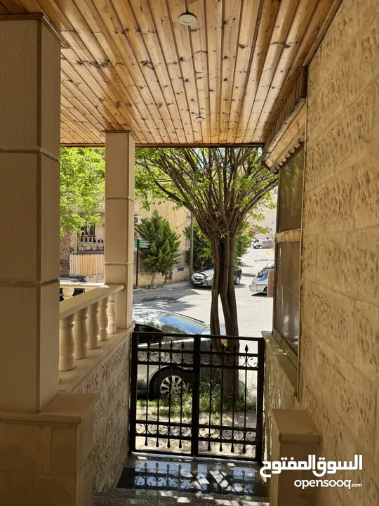 شقة ارضي مع ترس للبيع بطبربور الخزنة