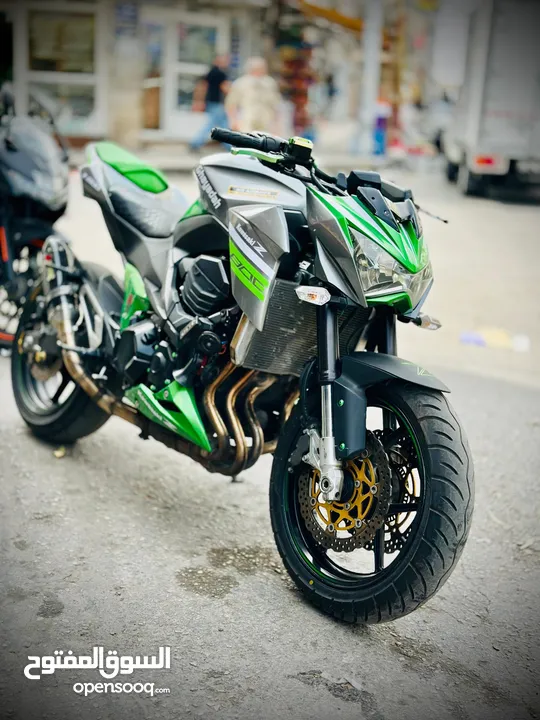 كاوازاكي z800