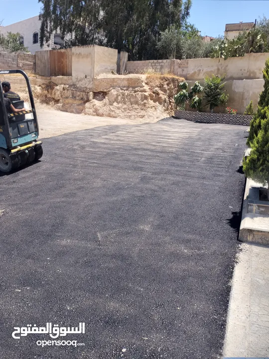 تعهدات عامة وهدم مباني ونقل جميع أنواع مواد البناء ونقل تراب أحمر وتعبيد الشوارع بأفضل أنواع الخلطة
