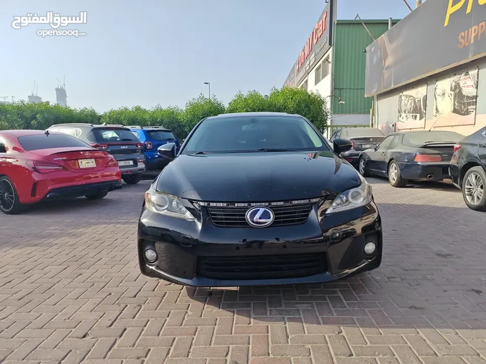 سياره نوع لكزس للايجار اسبوعي او شهري