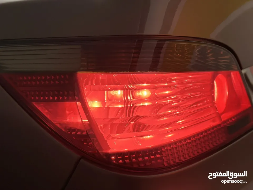 اضوية خلفية bmw e60 الرمش