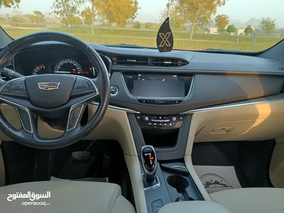 كاديلاك XT5 دفع رباعي (AWD)