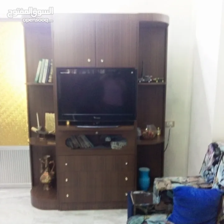 غرفة ضيوف  شبه جديدة للبيع