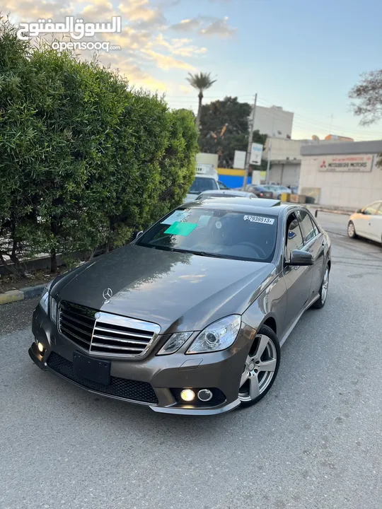 مرسيديس-بنز / E350 w212 جمرك ماشيا 77 الف