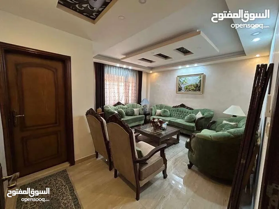 شقة للبيع في الحي الشرقي