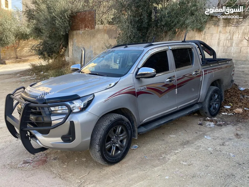 بيك اب تويوتا هايلوكس  Toyota Hilux Double Cabin 4x4 موديل 2022 فحص  كامل بسعر 25000