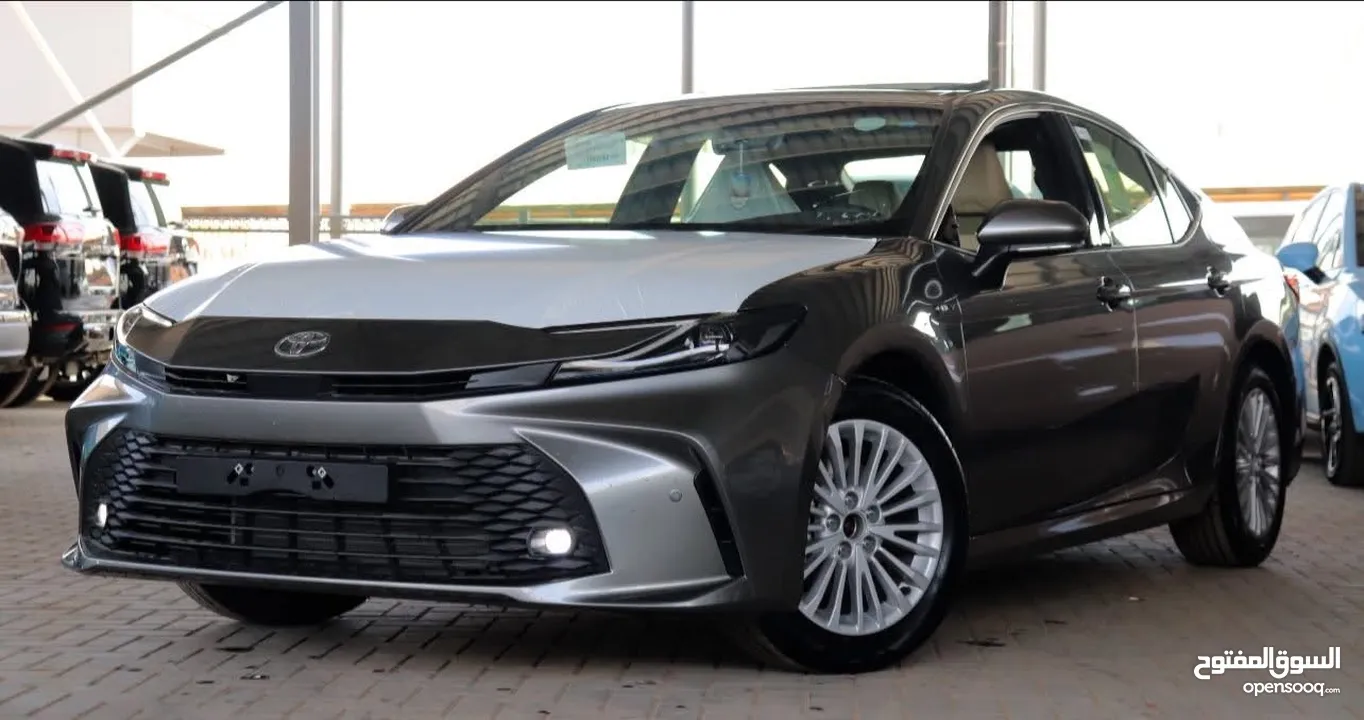 TOYOTA CAMRY GLE 2025