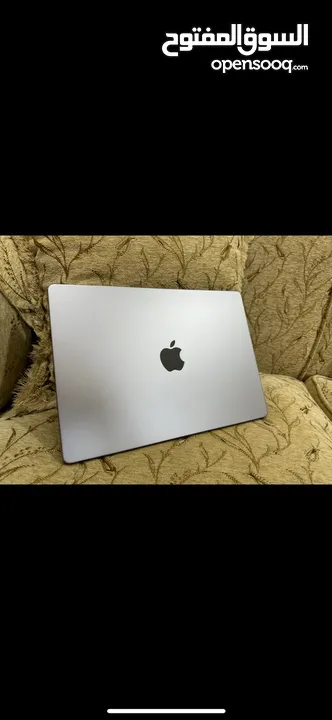 MacBook Air M2 Chip 15inch   بسعر مغري جدا