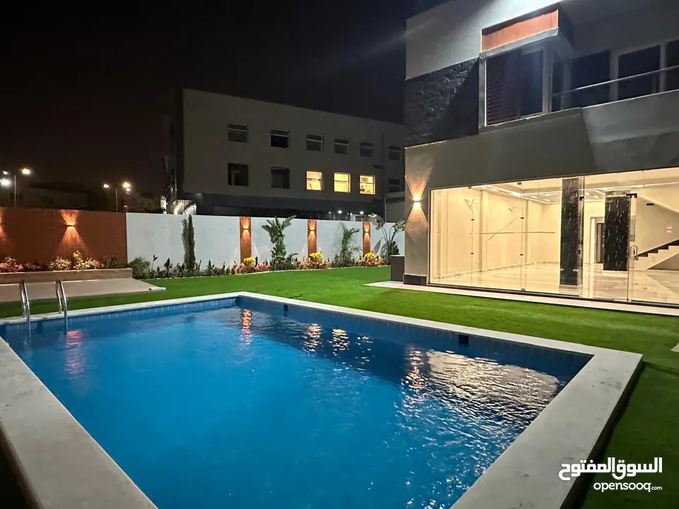 توين هاوس للبيع في Zayed dunes من المالك مباشرة