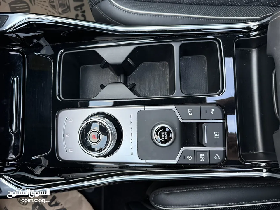 كيا سورينتو ترخيص 2022 محرك 1600 هايبرد   جير أوتوماتيك 240 حصان