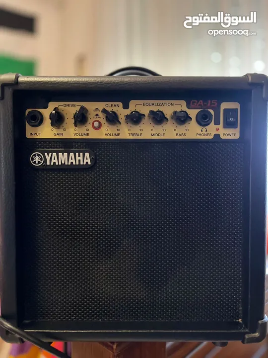 Yamaha GA-15 15 watts 2 channel guitar amp