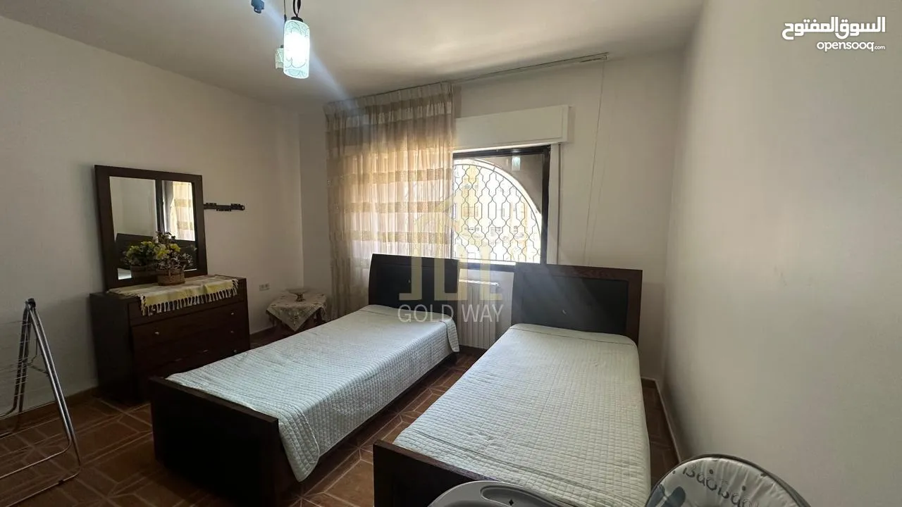 شقة مميزة للبيع في موقع مميز في الرابيه شبه أرضيه 180م بتشطيبات راقية / ref 9533