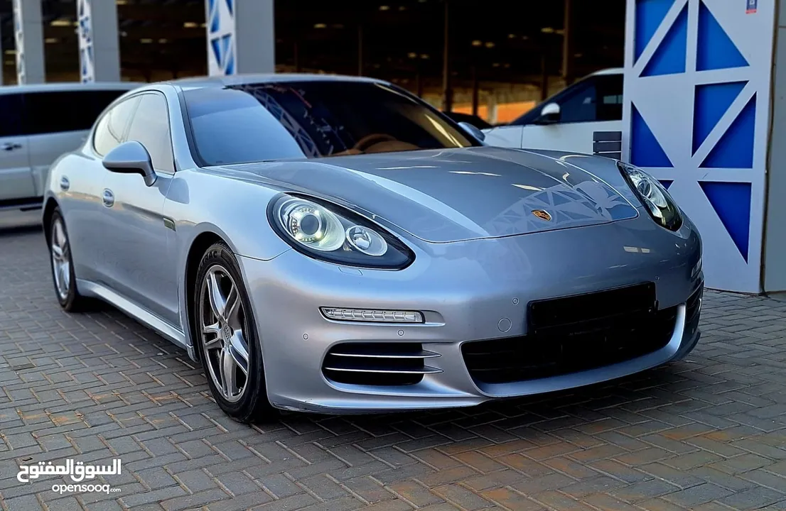 Porsche panamera4 2015