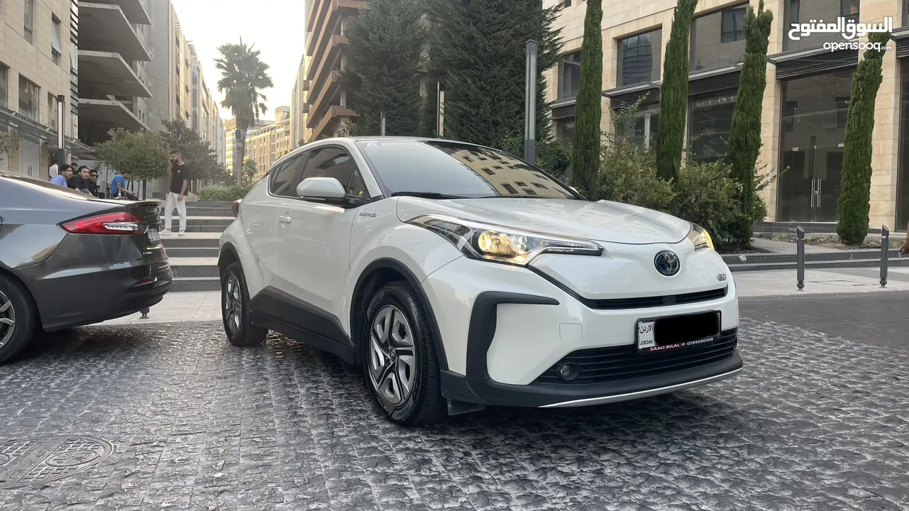 Toyota chr (izoa) 2021 للبيع