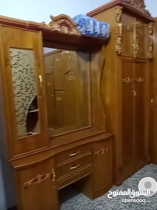 غرفة نوم صاج تزكام الأصلي ماخذتهه ب3 ملايين ونص وبيهه مجال للشراي