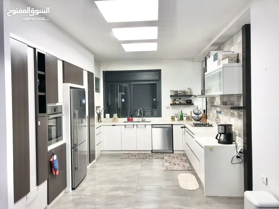 شقة للايحار في الطيرة قرب كازية الهدى