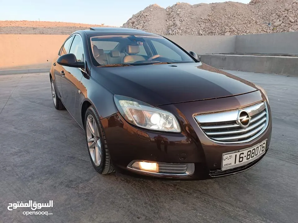 OPEL INSIGNIA بسعر مغري