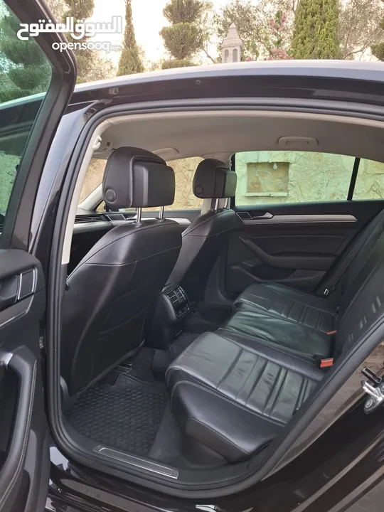 باسات R line بحالة الوكالة