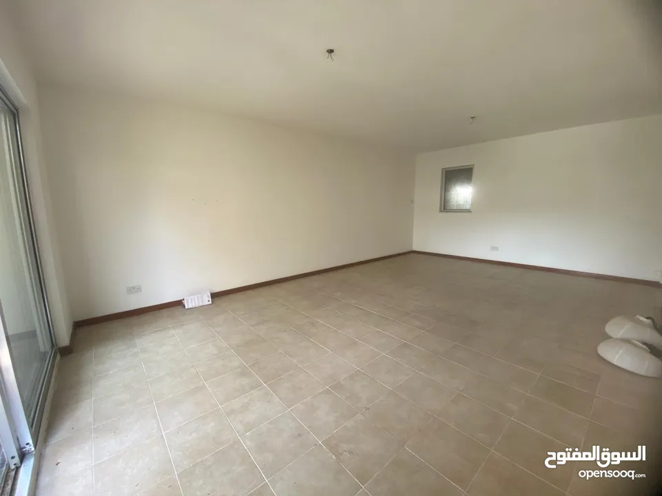 3Me39-Cozy 3bhk townhouse for rent in MQ