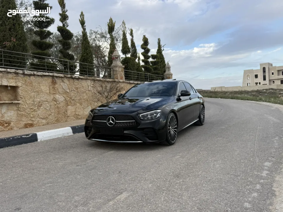 Mercedes benz E200 AMG بحالة الوكالة