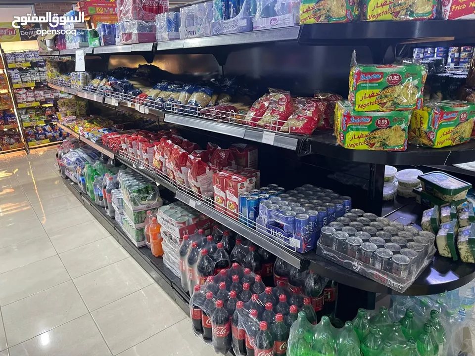 سوبرماكارت 4 ابواب للبيع