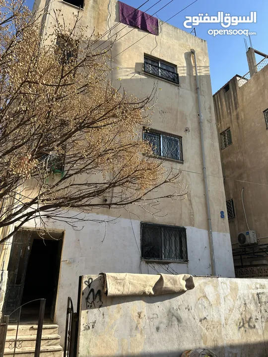 عمارة ( فرصة استثمار مناسبة) بسعر مغري مقابل جامعة البلقاء التطبيقية / خلف شركة البيبسي - كازية طيبة