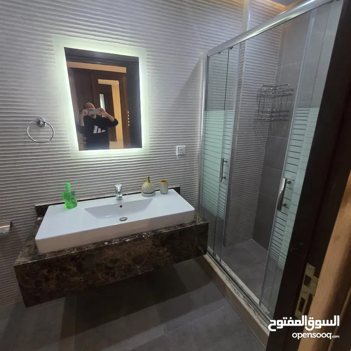 فيلا متلاصقة للبيع او للايجار في عبدون - ref : 12161