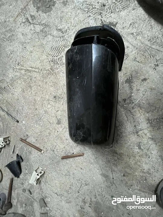 قطع مرسيدس قرش ونص
