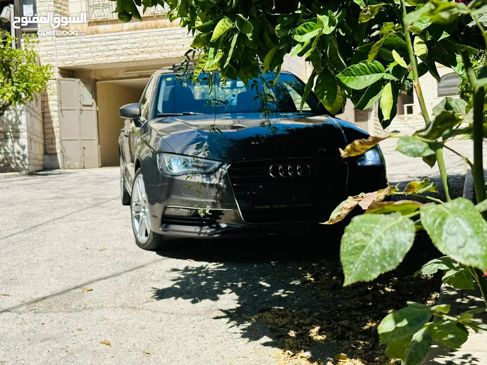 اودي A3 سيدان مواصفات اوروبية خاليه من الضربات والدهان