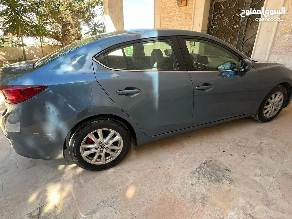 MAZDA 3 2016