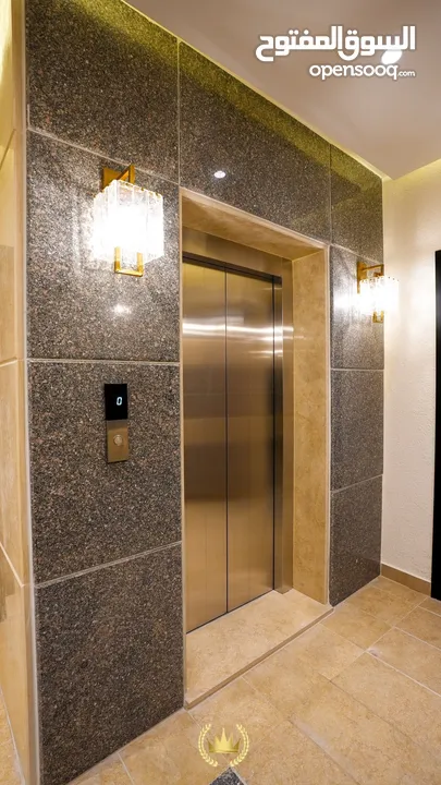 شقة للبيع طابق ارضي 95م مع ترس 50م (سكنية - استثمارية) في ديرغبار شارع ال 60 ، مطبخ راكب ، تدفئة غاز