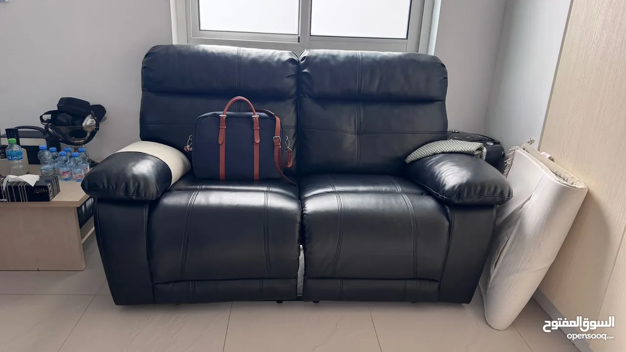 2 seater sofa / recliner