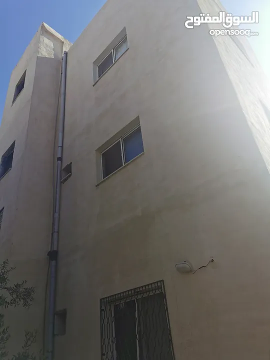 بيت مستقل للبيع
