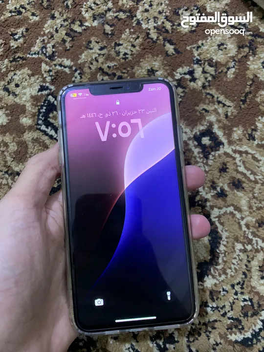 ايفون XS mix  للبيع حاله جيده 256 جيجا