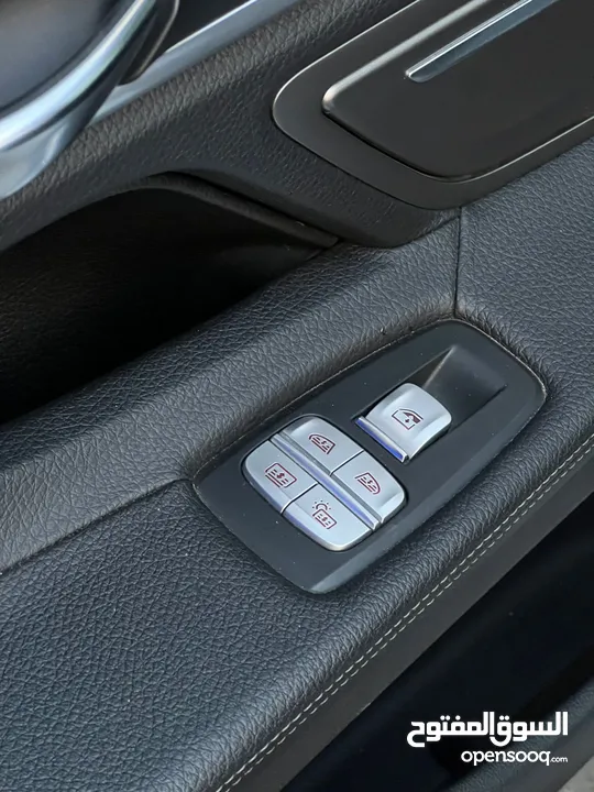 2018 BMW 740 eDrive بحالة الوكالة للبيع كاش او اقساط من المالك مباشرة بدون وساطة بنوك دفعة اولى