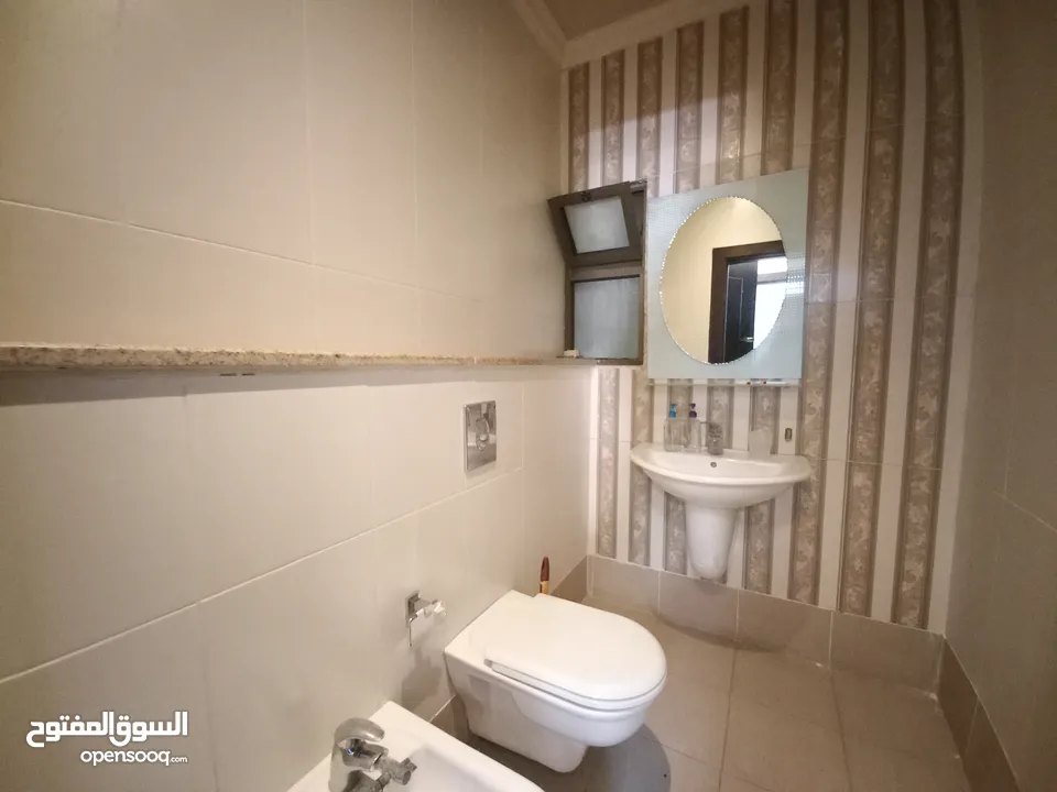 شقة مفروشة للإيجار في السابع  ( Property 32274 )